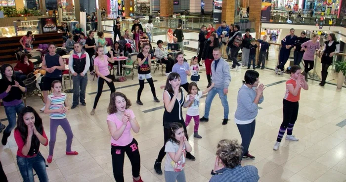 Săptămânal au loc acţiuni la Galleria FOTO arhivă