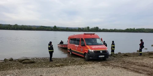 cautari persoana inecata FOTO ISU Mehedinti