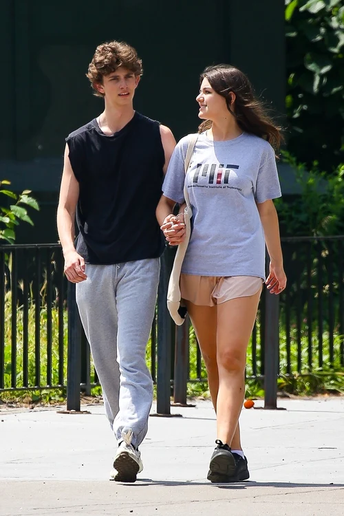 Suri Cruise GettyImages 128802289 (2) jpg