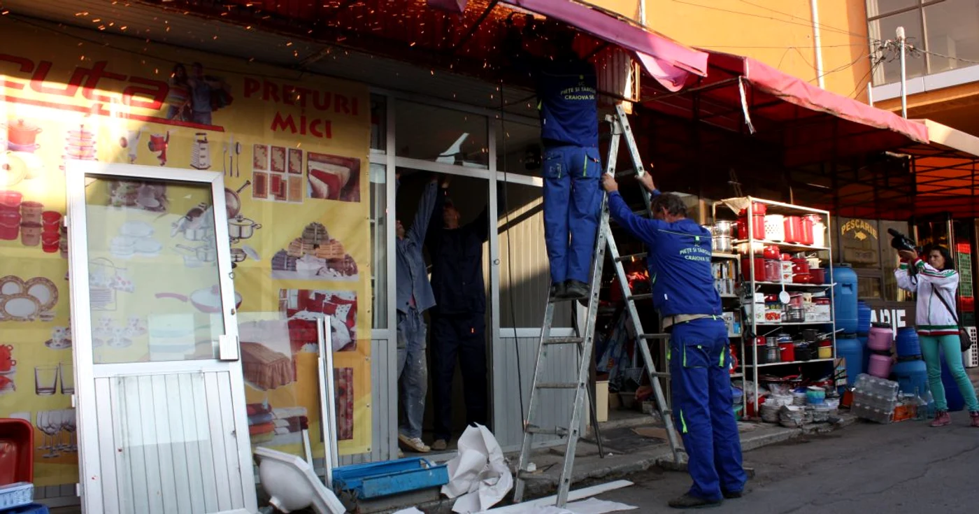 Chioşcurile vor fi demolate luni, începând cu ora 7.30 FOTO Mediafax