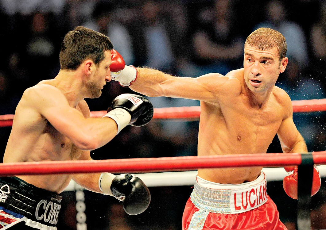 
    Bute a pierdut  în faţa lui Froch  centura IBFFoto: Mediafax  
