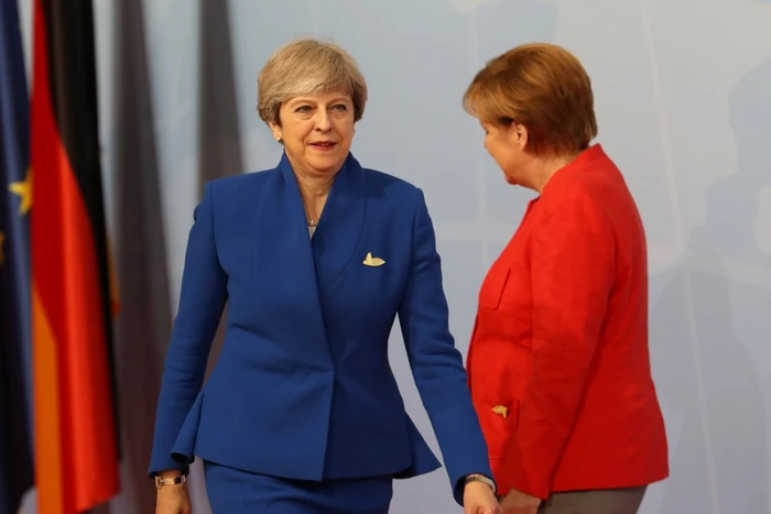 Theresa May şi Angela Merkel