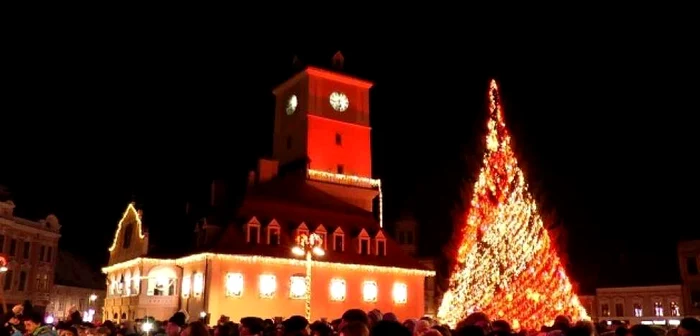 Braşovenii şi turiştii sunt aşteptaţi în Piaţa Sfatului de Revelion. FOTOPrimăria Braşov.