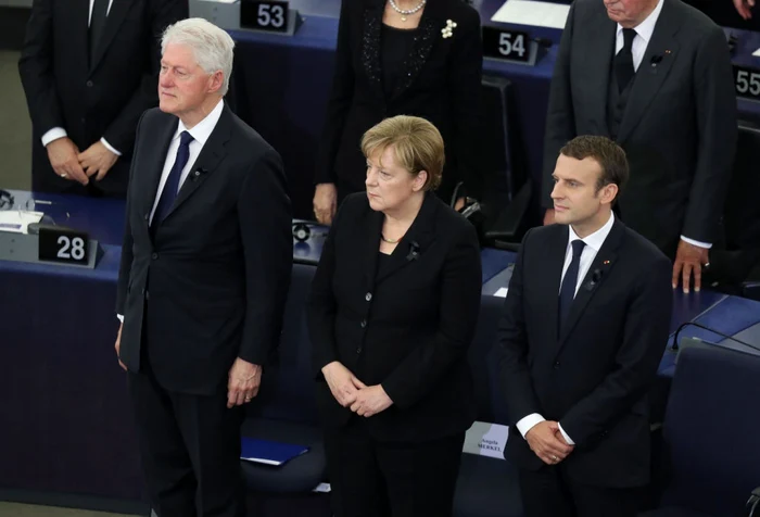 Merkel - Bill Clinton - Macron FOTO Getty