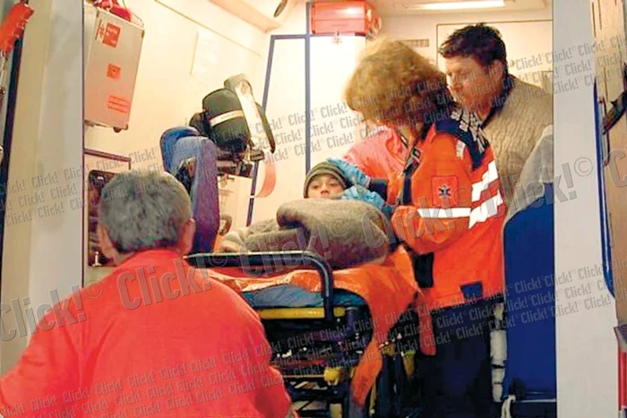 Micuţul are doar câteva răni uşoare (FOTO: LAURENŢIU IONESCU)
