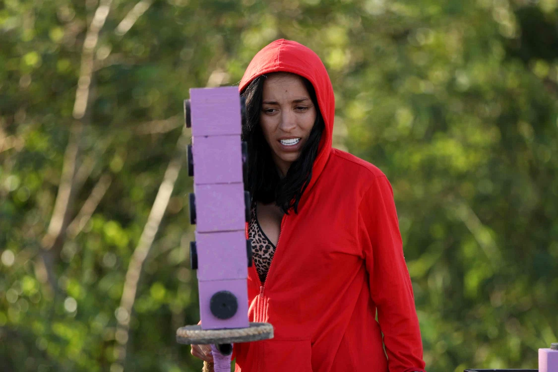 
    Ruby, transformată de competiția Survivor  
