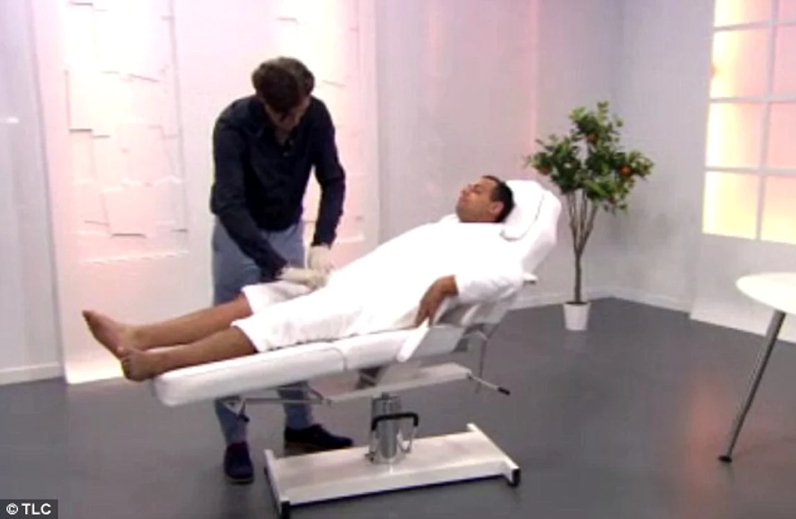 Bărbatul a fost consultat de un specialist în cadrul emisiunii "Extreme Beauty Disasters"