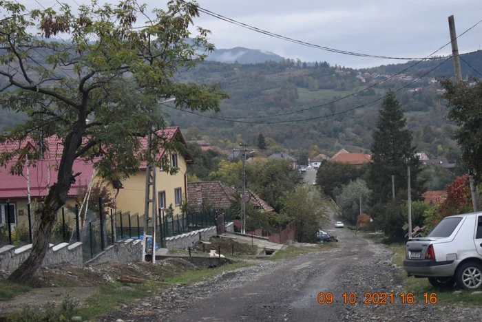 Drum din Ţara Loviştei -Vâlcea - DN7D Foto Daciana Stoica