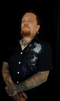 Costi Azoiței - artist tatuator și organizatorul evenimentului