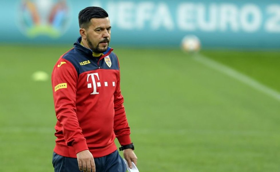Fostul selecționer Cosmin Contra și-a găsit iarăși fericirea la arabi. Antrenorul se ține departe de fotbalul românesc
