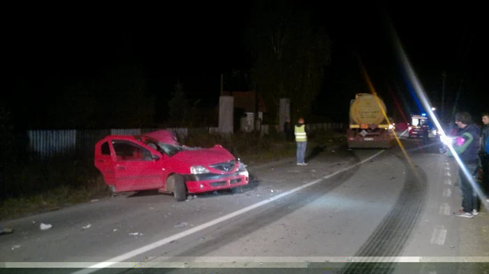 Accidentul petrecut pe şoseaua Hunedoara - Deva, s-a soldat cu rănirea a trei oameni. Arhivă.