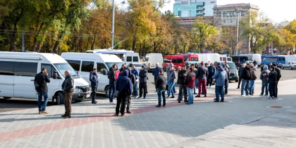 protest micii transportatori chisinau foto ipn
