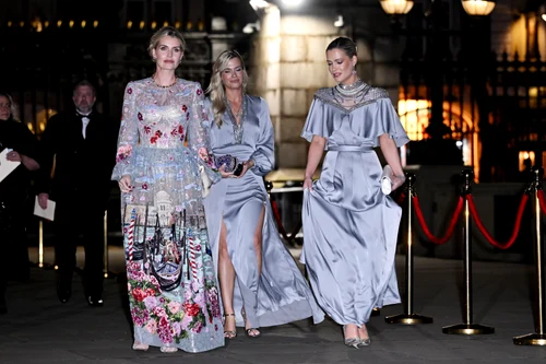 Lady Kitty, Lady Amelia, Lady Eliza, Profimedia