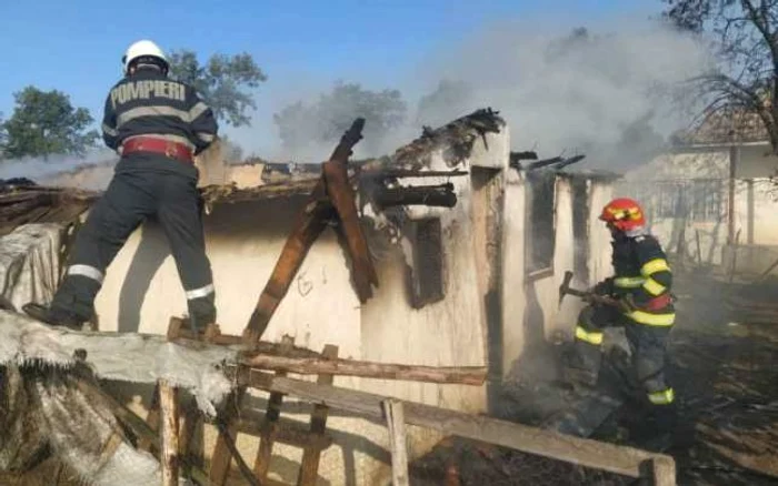 incendiu baltati foto ISU Vaslui