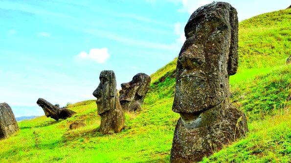 Misterele statuilor din Insula Paștelui  jpeg