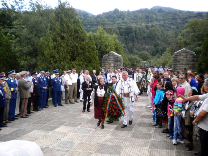 Ceremonii religioase şi militare la Oituz şi Poiana Sărată