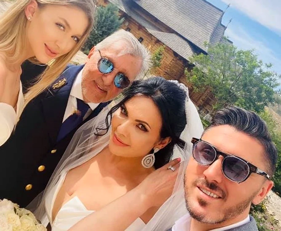 Cirpian Marica şi soţia lui au fost naşii lui Ilie şi ai Ioanei Năstase foto: Instagram