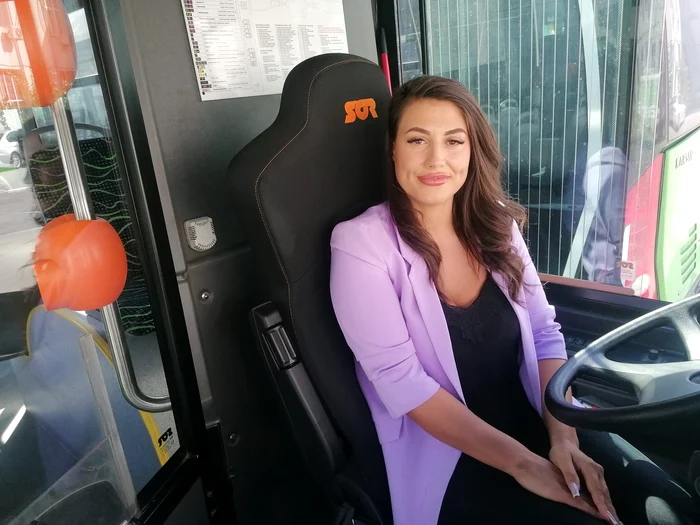 Daniela conduce autobuzele Loctrans de 3 luni FOTO: Alina M.