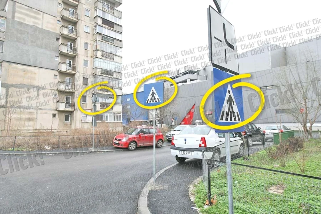 În această imagine  se văd patru indicatoare,  amplasate în parcare (Fotografii: Dorin Constanda/ Click!)