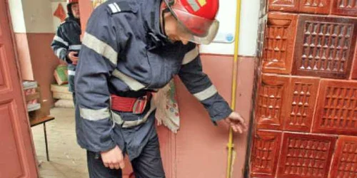 Pompierii care au verificat soba defectă au spus că nu există pericolul unei explozii