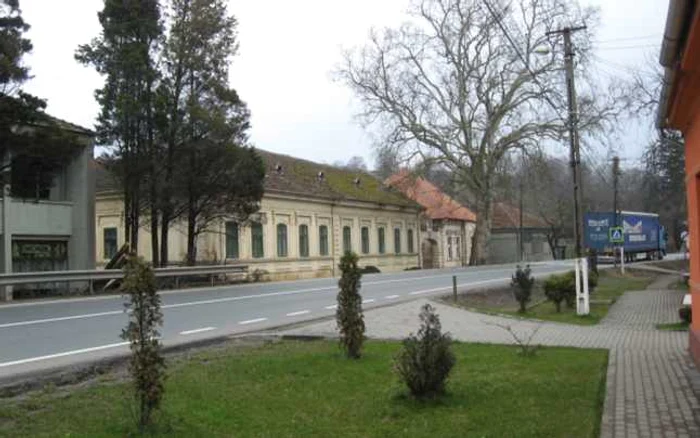 Lalaşinţ aparţine de comuna arădeană
Bârzava FOTO: www.citbrazii.ro