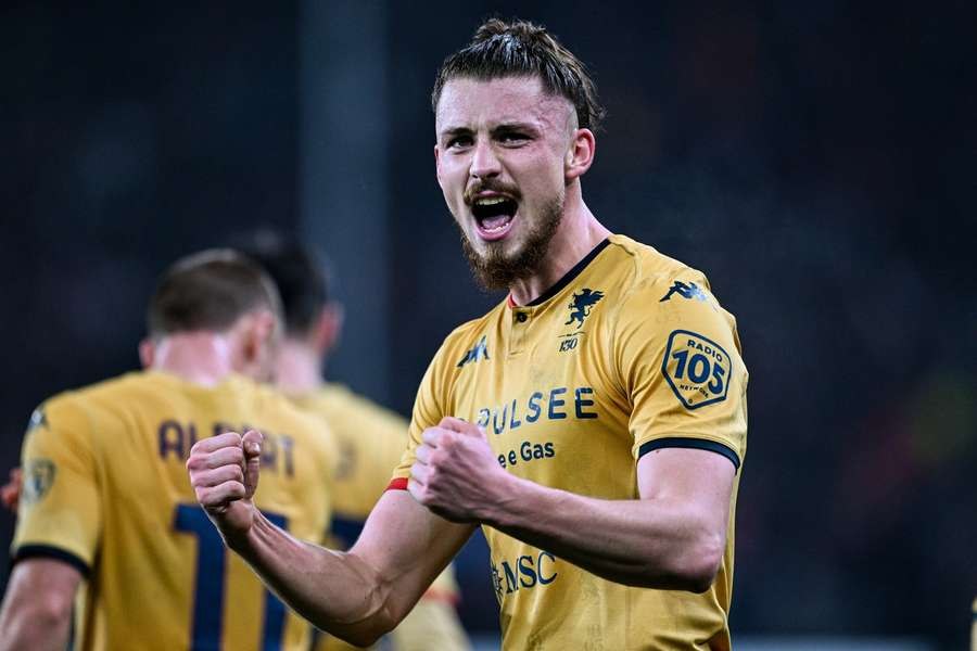 Telenovela Drăgușin s-a încheiat cu o afacere colosală: Radu pleacă de la Genoa și devine cel mai scump român din istorie