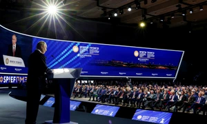 Vladimir Putin Forumul economic de la Sankt Petersburg FOTO Profimedia jpg