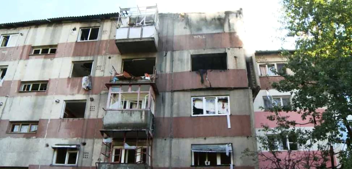 Cinci persoane, între care un copil, au fost rănite ]n exployie de vineri dimineaţa