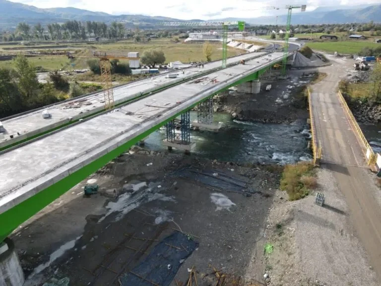 Podul peste râul Tisa, dintre România şi Ucraina, va fi deschis în decembrie: „Va uni oameni, nu doar maluri”