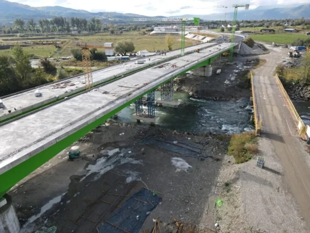 Podul peste râul Tisa, dintre România şi Ucraina, va fi deschis în decembrie: „Va uni oameni, nu doar maluri”