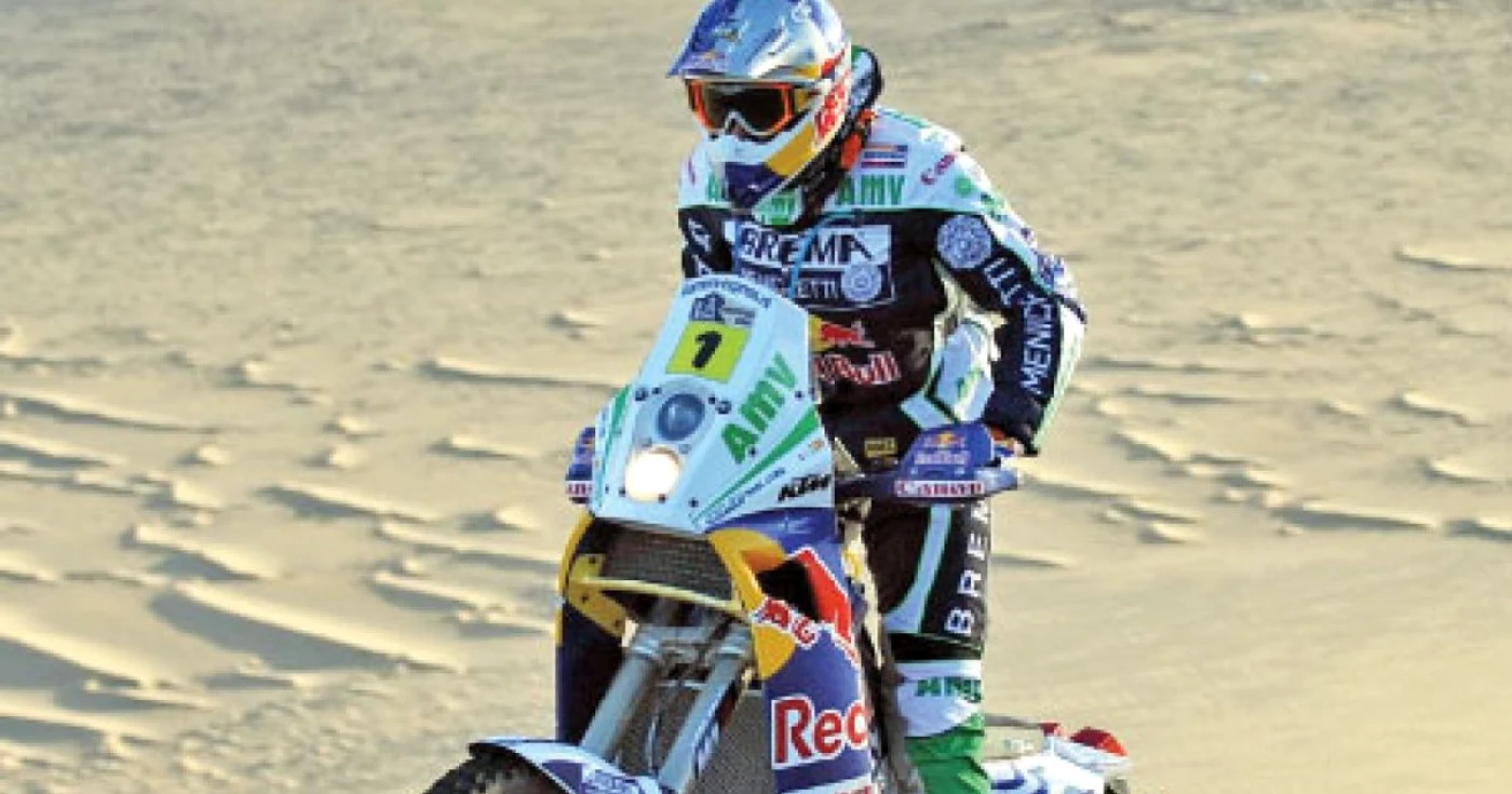 Marc Coma a fost scos din luptă de penalizările primite