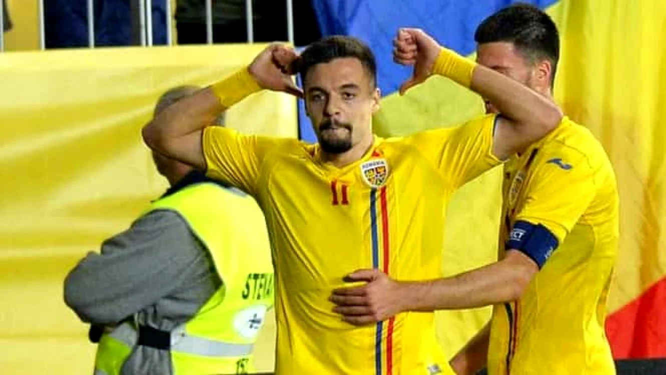 Adrian Petre a fost în lotul naţionalei de tineret şi în 2019, când echipa a atins semifinalele Europeanului