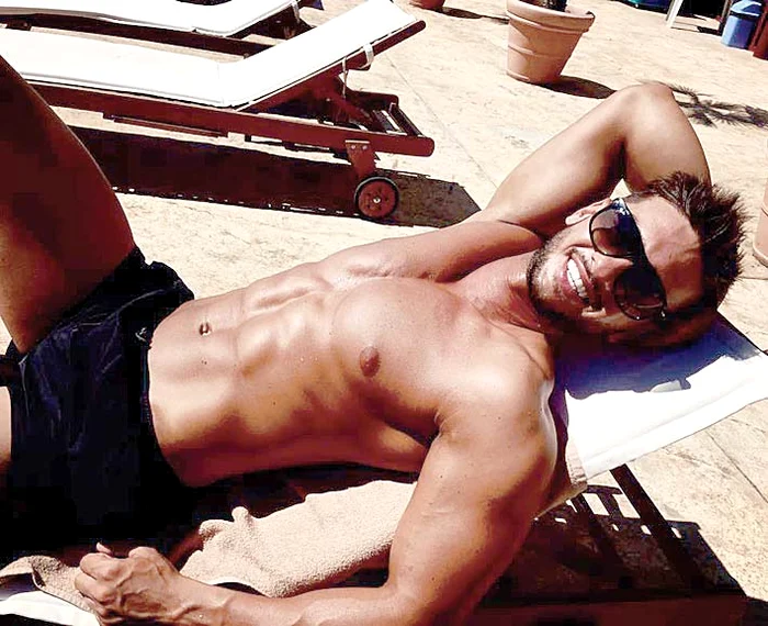 Dorian Popa (26 de ani) a renunțat  complet la carbohidrați, ca să se mențină în formă