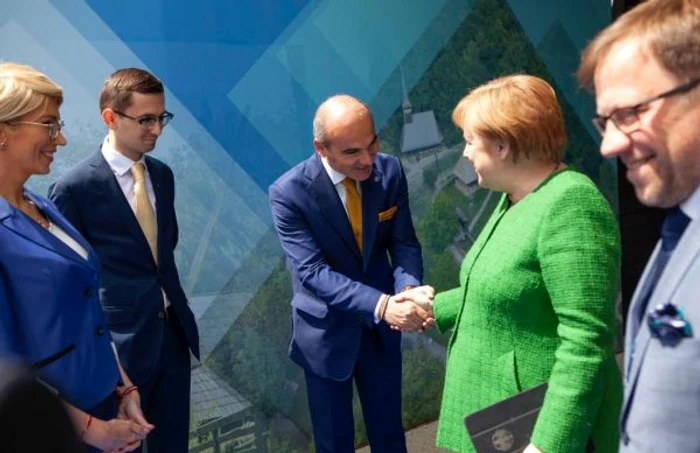 Rares Bogdan si Merkel FOTO Facebook