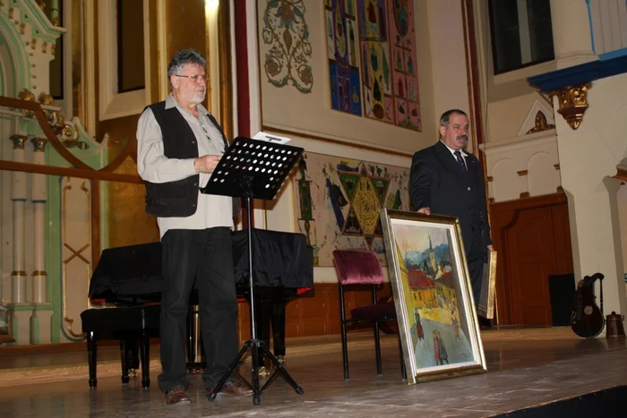 Licitaţia a venit în sprijinul Sinagogii Bistriţa FOTO: Bianca Sara