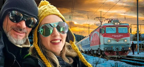 Au ales trenul, în loc de mașina personală. Au scutit 4 ore de drum 