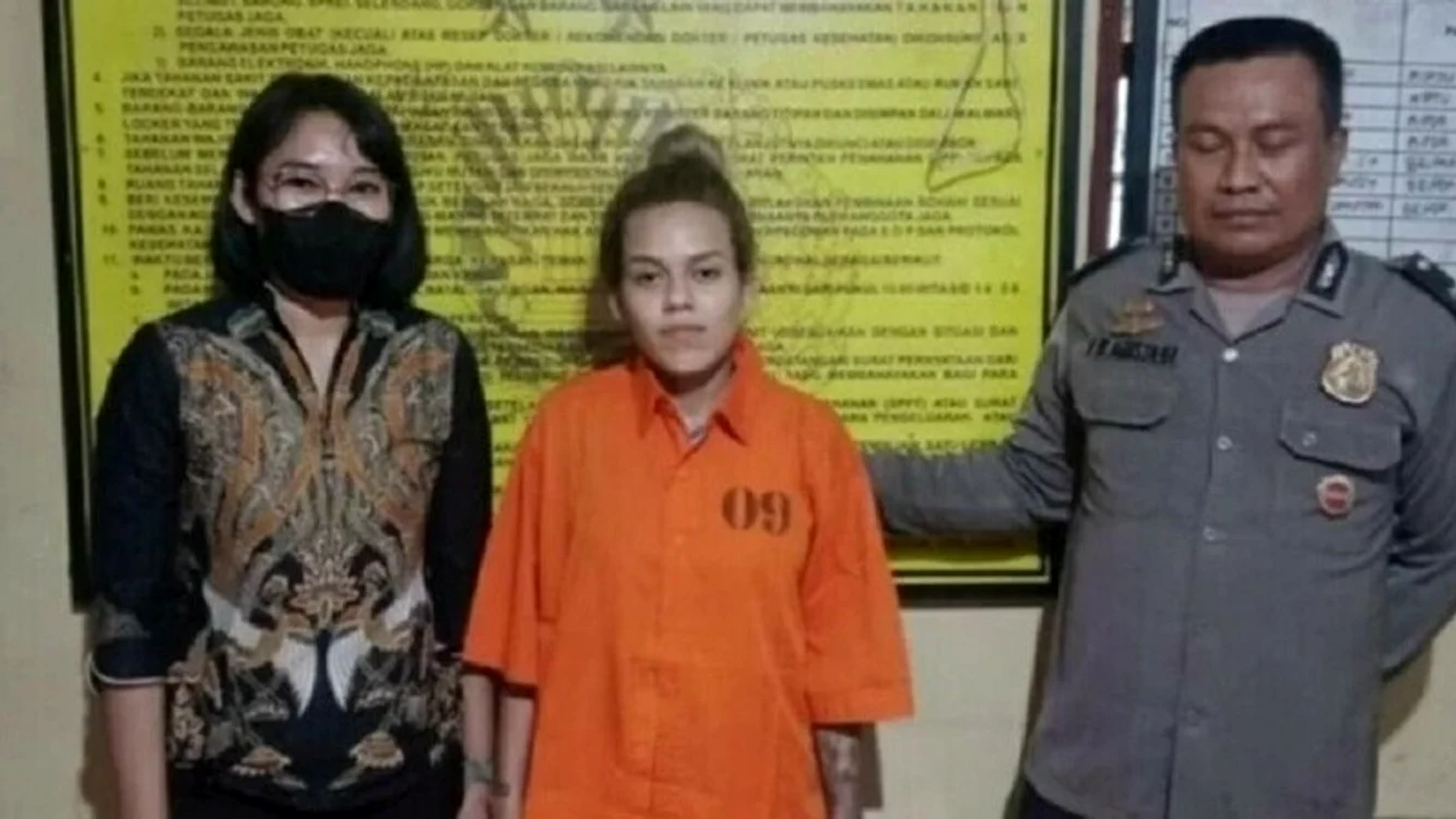Tânăra de 19 ani riscă să fie executată prin împușcare Foto: Bali Police