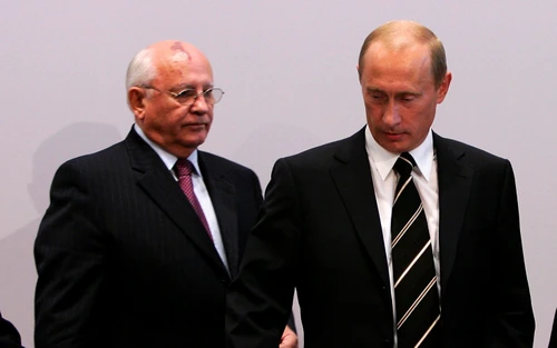 Mihail Gorbaciov și Vladimir Putin în 2006 FOTO GettyImages
