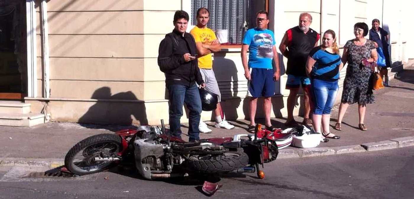 Motocicleta implicată în accident Foto Adevărul Constanţa