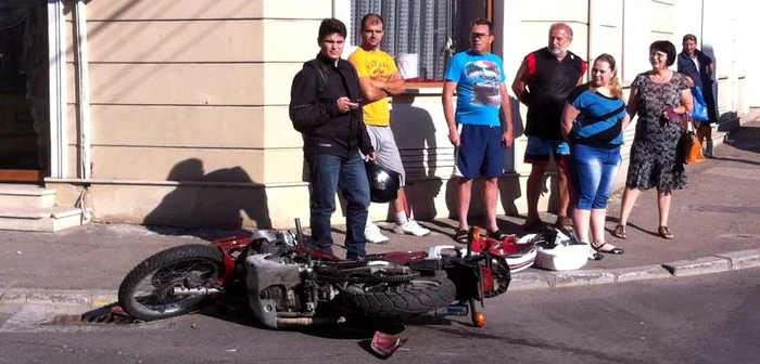 Motocicleta implicată în accident Foto Adevărul Constanţa