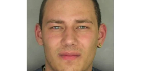 Valentin Mardale, este căutat de poliţişti pentru că a incendiat un Audi A4