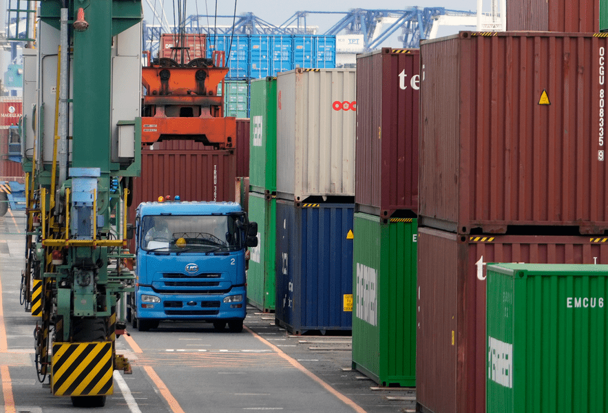 Lovitură pentru Moscova: aliații Ucrainei vor să interzică aproape complet exporturile către Rusia