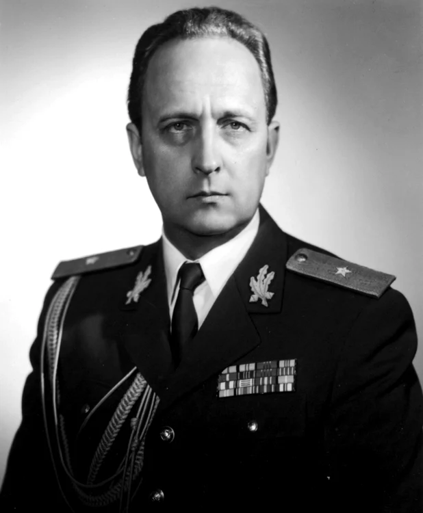 Generalul Mircea Mocanu, commandant al C.A.A.T.-ului în anii 1975-1990