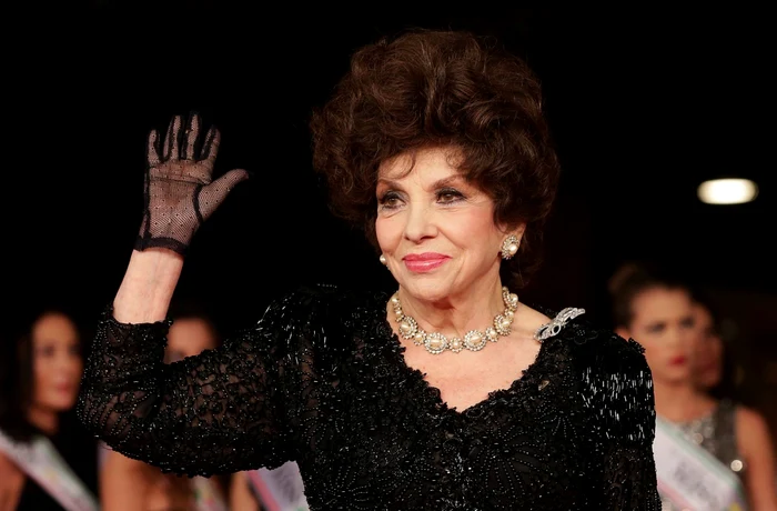 Gina Lollobrigida, o prezenţă specială la celebrul bal vienez FOTO Reuters