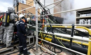 perle incendiu toulon tw png