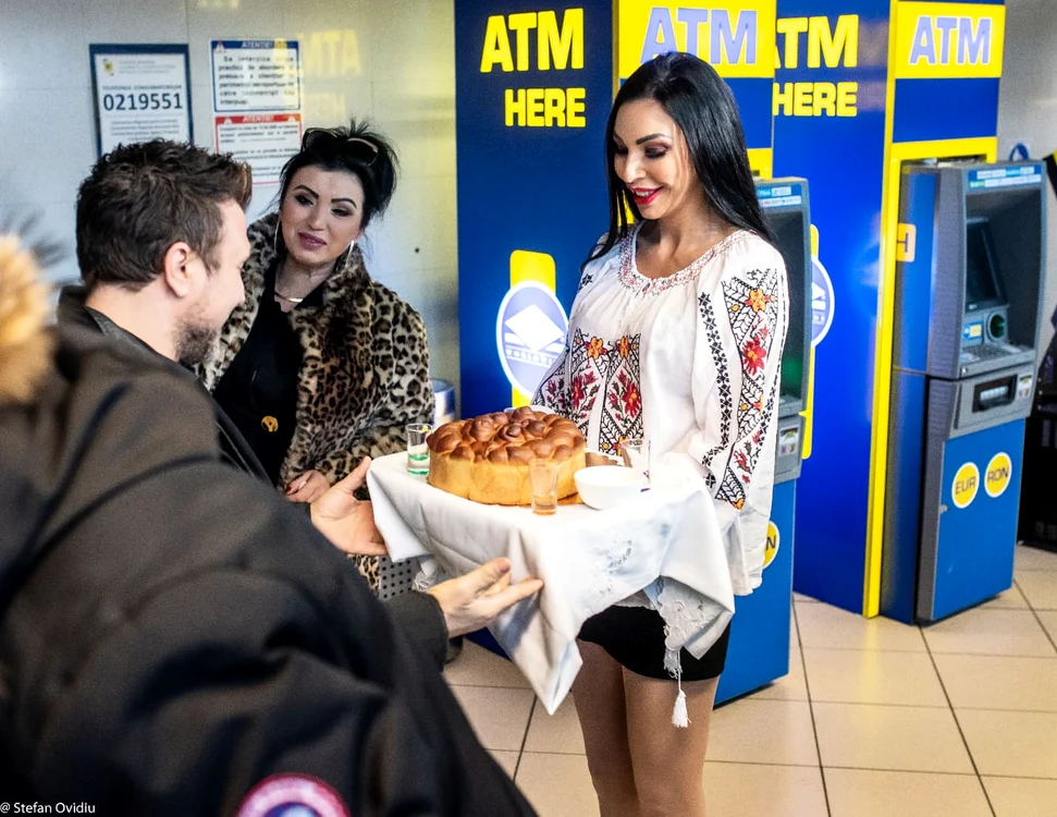 Şi Adriana Bahmuţeanu l-a întâmpinat pe celebrul artist