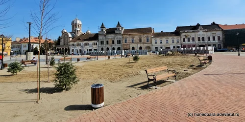 Centrul vechi din Hunedoara, martie 2024  FOTO Daniel Guță  ADEVĂRUL (3) jpg