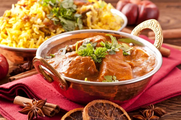 vita cu sos curry jpeg