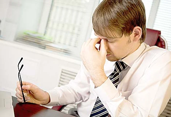 
    Dacă te simţi mereu obosit şi stresat, nu ar strica să iei nişte suplimente  