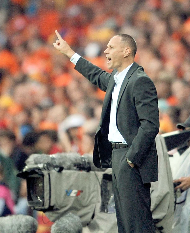 
    Olandezul a fost nevoit să-şi întrerupă activitatea de antrenorFoto: AFP  